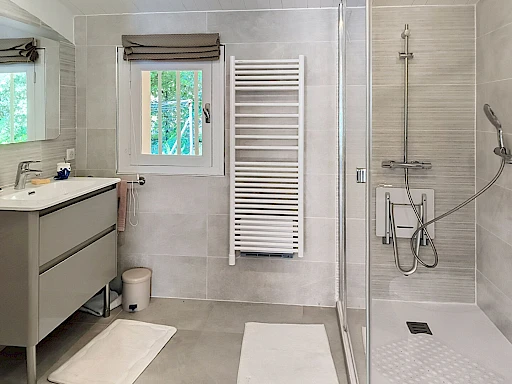 Maison d'architecte d'exception 260 m² -Plein sud -Piscine intérieure - Calme absolu - 11