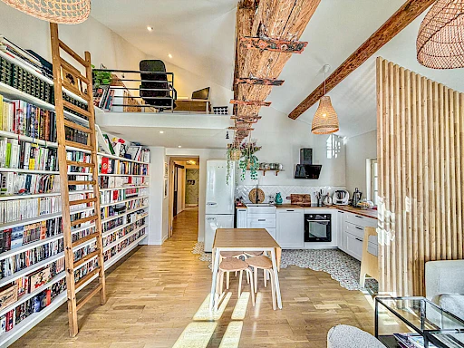 T3 A VENDRE AVIGNON intra-muros zone piétonne- 3 pièces - 78 m2