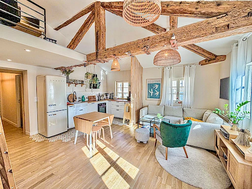 T3 A VENDRE AVIGNON intra-muros zone piétonne- 3 pièces - 78 m2