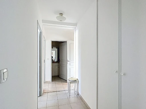 A VENDRE à AVIGNON FACE REMPARTS ( 84000 ) : APPARTEMENT 4 pièces - TERRASSE - PARKING - RESIDENCE RECENTE - 10