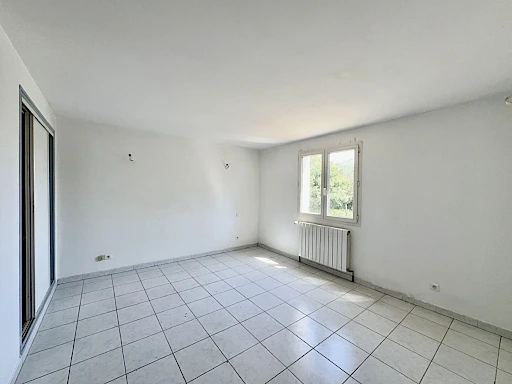 Maison Roquemaure 4 pièce(s) 120 m2 - 8