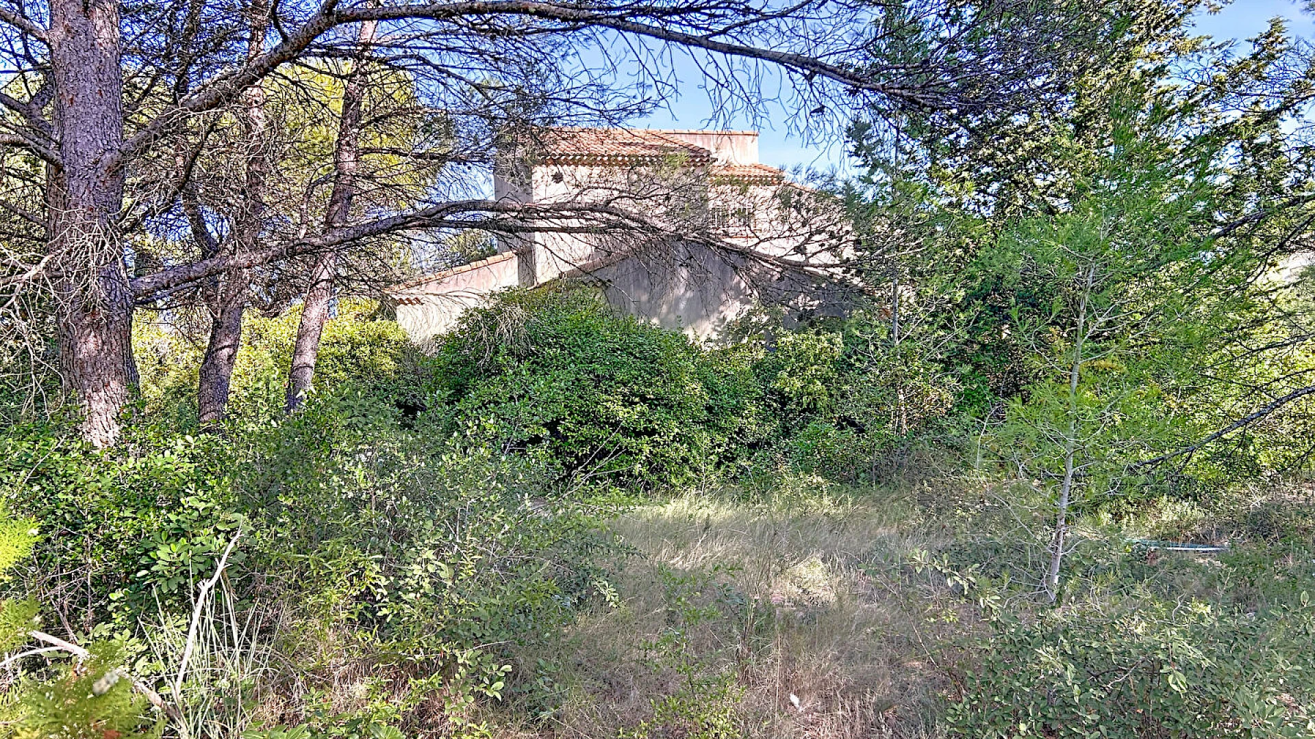 Villeneuve Les Avignon - Maison de 127 m² sur un terrain de 2400 m²