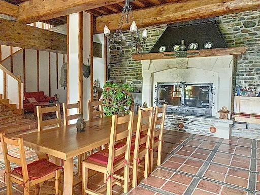 Propriété exceptionnelle à Malbosc -8 pièce(s) 260 m2 - 13