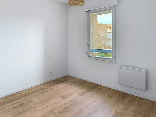 Appartement  3 pièce(s) 65.46 m2 - terrasse - ascenseur - 5