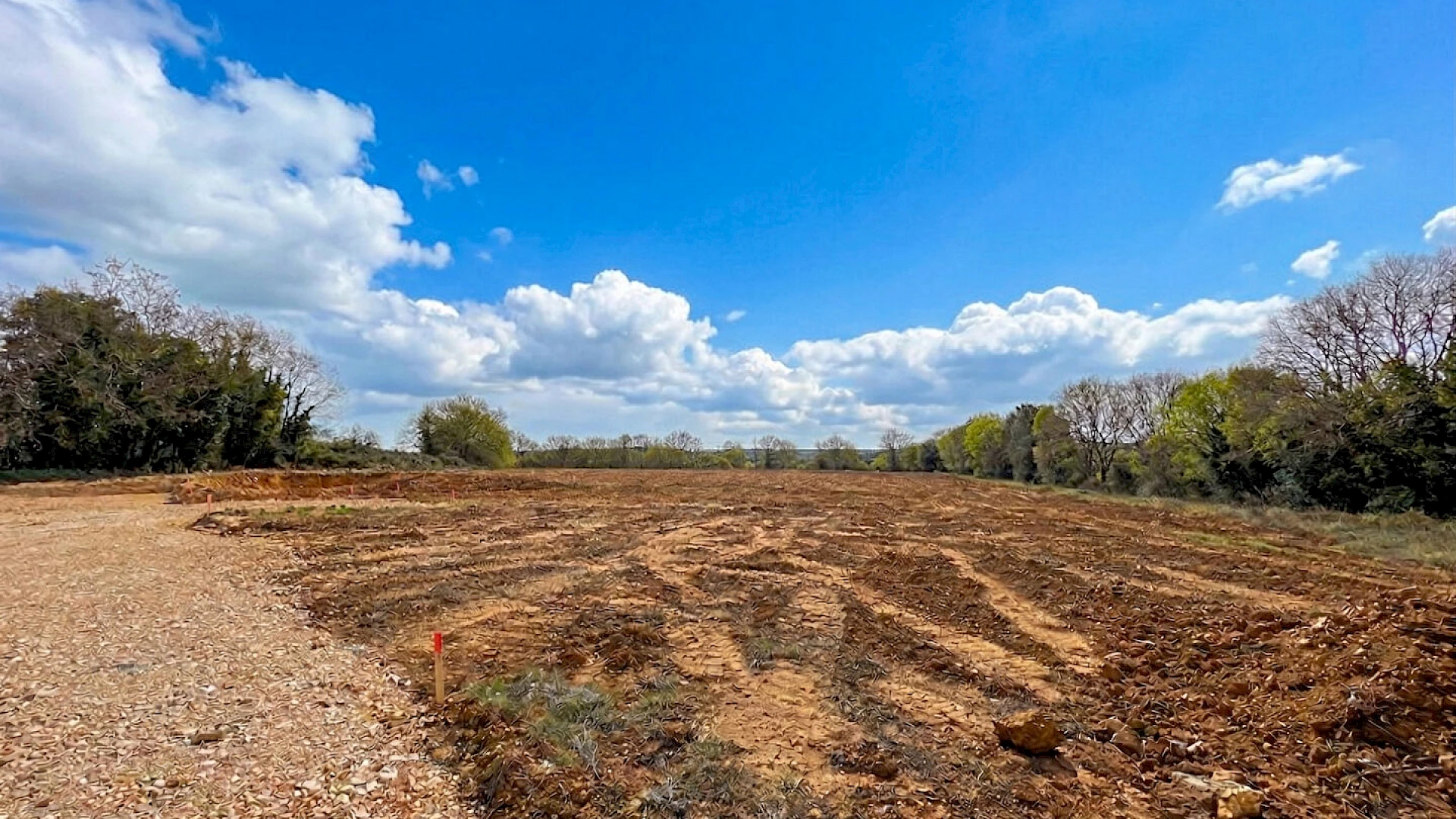 Terrain constructible 502 m² viabilisé - Aigaliers (10 min Uzès)