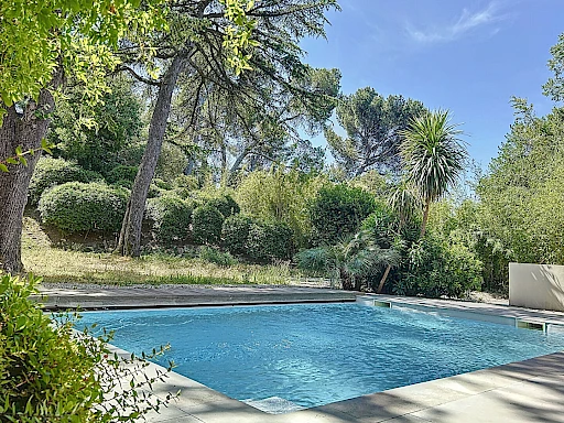 À Vendre - Élégante Maison Bourgeoise de 1902 - Proche Avignon