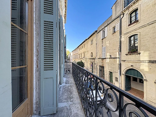 Immeuble  Avignon Intra Muros 7 pièce(s) 255 m2