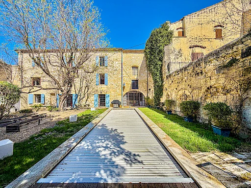 Maison Tarascon 11 pièce(s) 407 m2