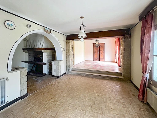 Maison Sorgues 7 pièce(s) 170 m2+ hangar 180 m²