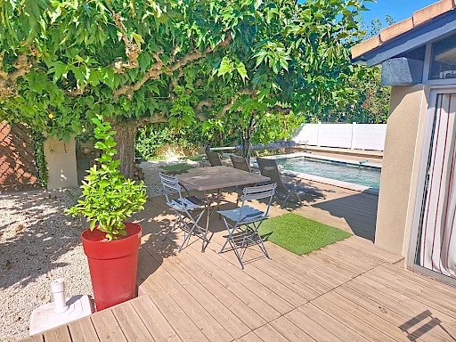 Maison Les Angles 5 pièce(s) 140 m2  plus garage sur 397 m² de terrain avec piscine. - 4