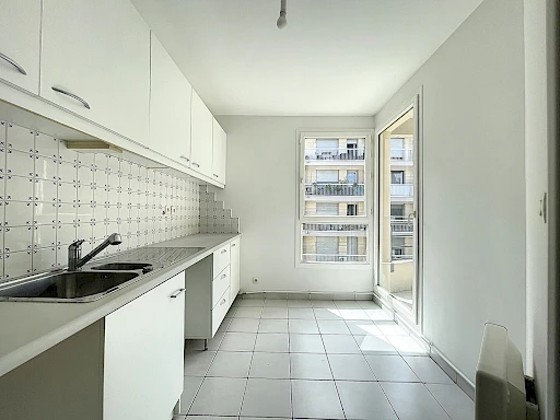 Appartement Avignon 3 pièce(s) 66 m2 habitables plus terrasse, parking et cave privative vendu loué. - 9