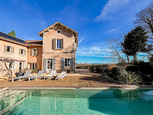 Maison Villeneuve Les Avignon 5 pièce(s) 264 m2