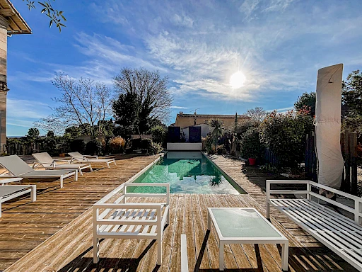 Maison Villeneuve Les Avignon 5 pièce(s) 264 m2