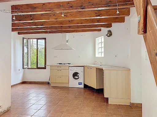 À vendre - Maison familiale avec dépendances à Pujaut - 11