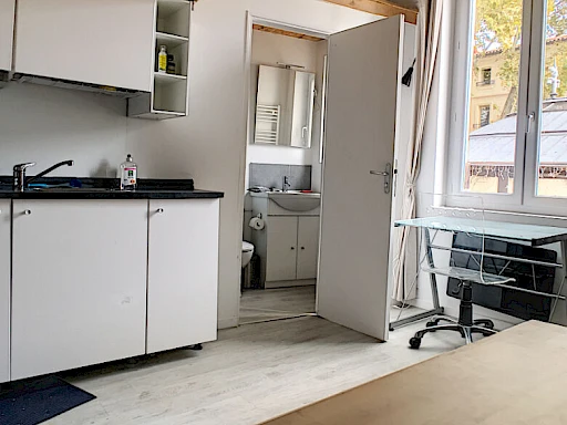 Avignon intra-muros Carmes Immeuble 4 appartements et un restaurant - 10