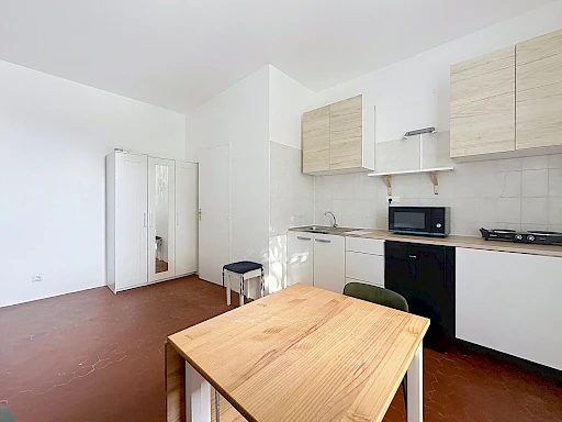 Lot de 5 studios en zone verte d'Avignon