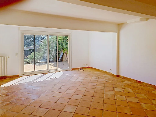 Maison Villeneuve les Avignon 5 pièce(s) 197 m2 sur  une parcelle d'environ 700 m². - 7