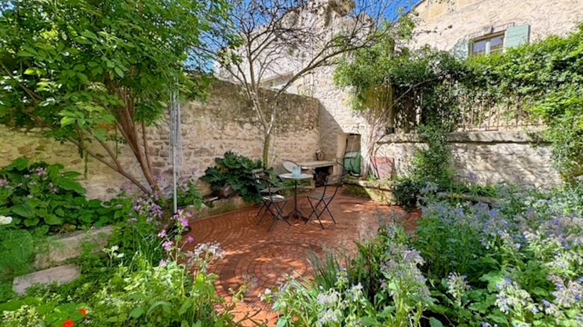 Demeure de prestige du  XVII ème  siècle à Tarascon 9 pièces 250.8 m2