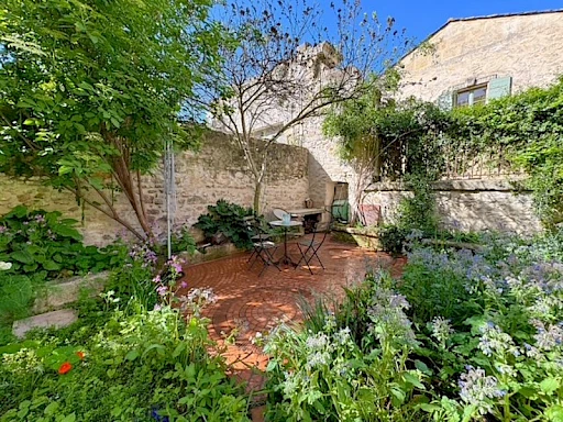 Demeure de prestige du  XVII ème  siècle à Tarascon 9 pièces 250.8 m2