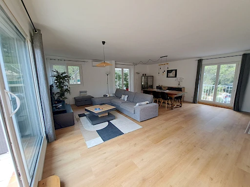 Appartement Villeneuve Les Avignon 4 pièce(s) 113.77 m2 - Bien d'Exception - Meublé - 4