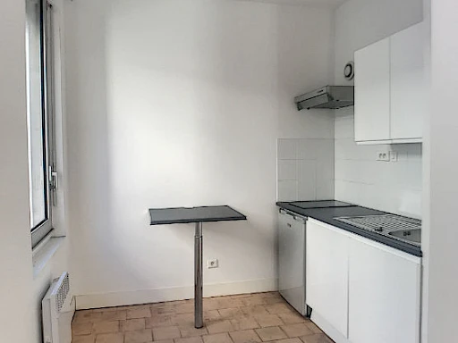 A LOUER AVIGNON INTRAMUROS (84000) : charmant appartement T1 BIS - quartier grande fusterie - 4