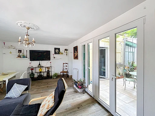 A LOUER AVIGNON ( 84000 ) PREMIERE CEINTURE EXTRAMUROS : Maison 3 pièces - cour - climatisée -meublée ou non meublée !